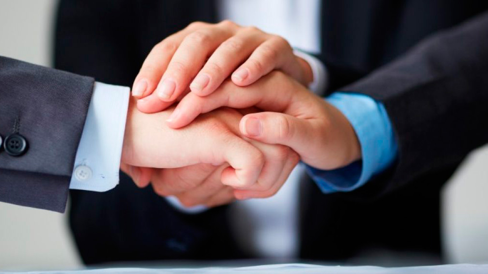 Compromiso in English: Is it commitment or compromise?