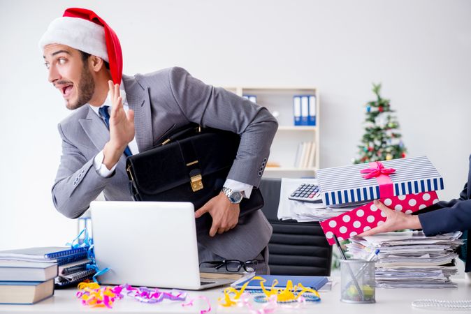 How to write corporate Christmas cards and emails